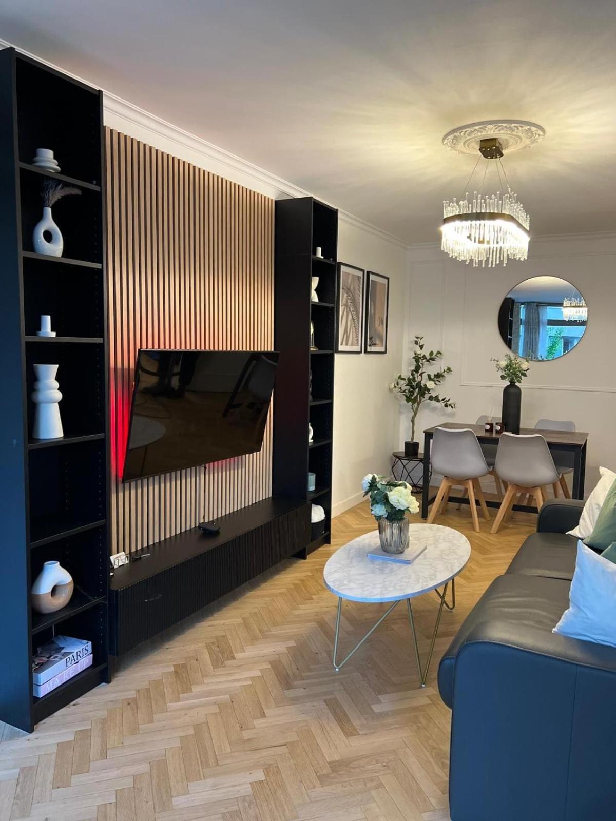 Excellent Apartment For Familly クリシー エクステリア 写真