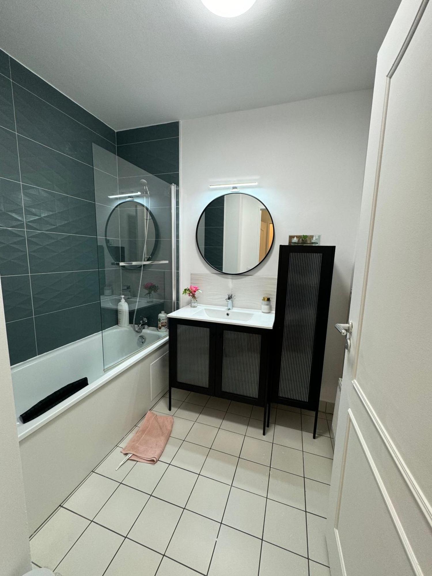 Excellent Apartment For Familly クリシー エクステリア 写真